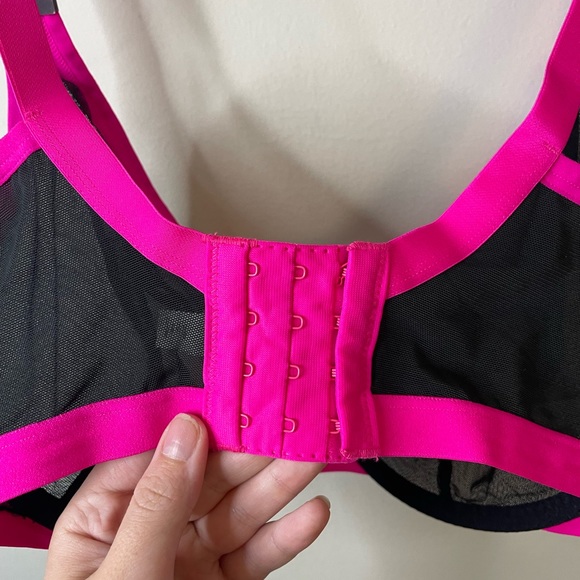 NWOT Cacique Pink and Black Unlined T Shirt Bra - Picture 12 of 12